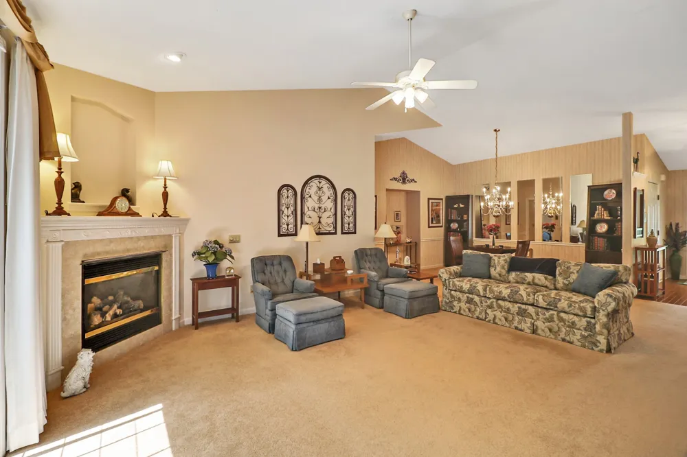 4 Augustine Ln Crossville, TN 38558