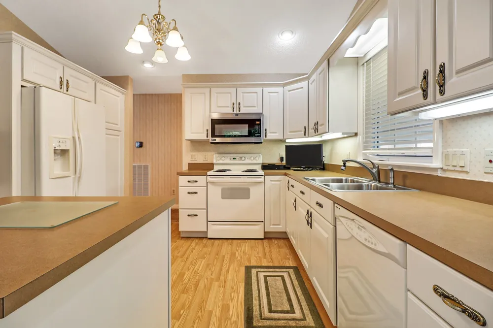 4 Augustine Ln Crossville, TN 38558