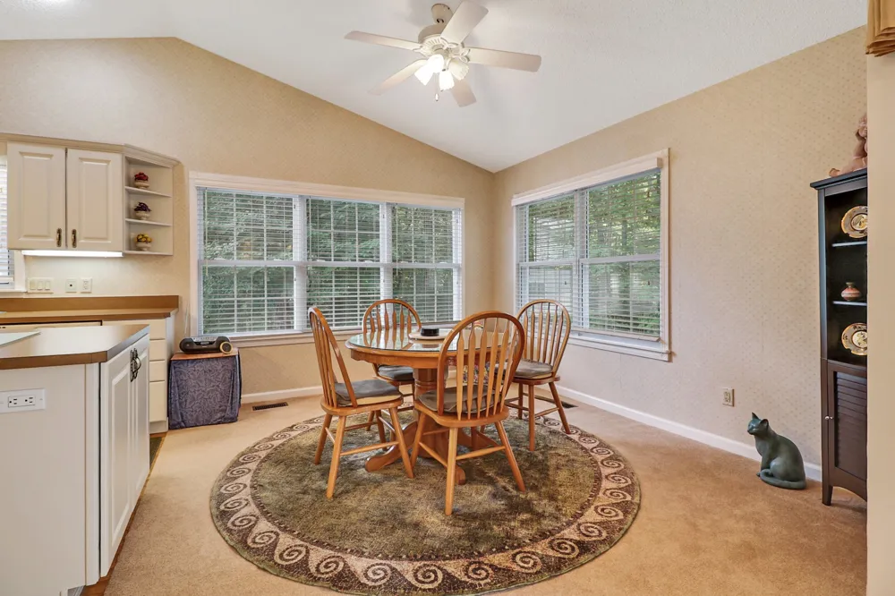 4 Augustine Ln Crossville, TN 38558