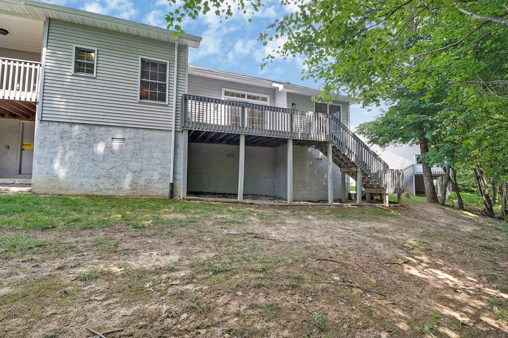 4 Augustine Ln Crossville, TN 38558