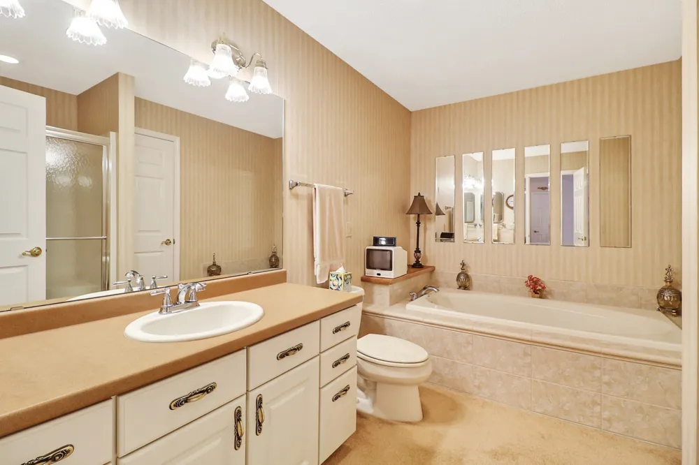 4 Augustine Ln Crossville, TN 38558