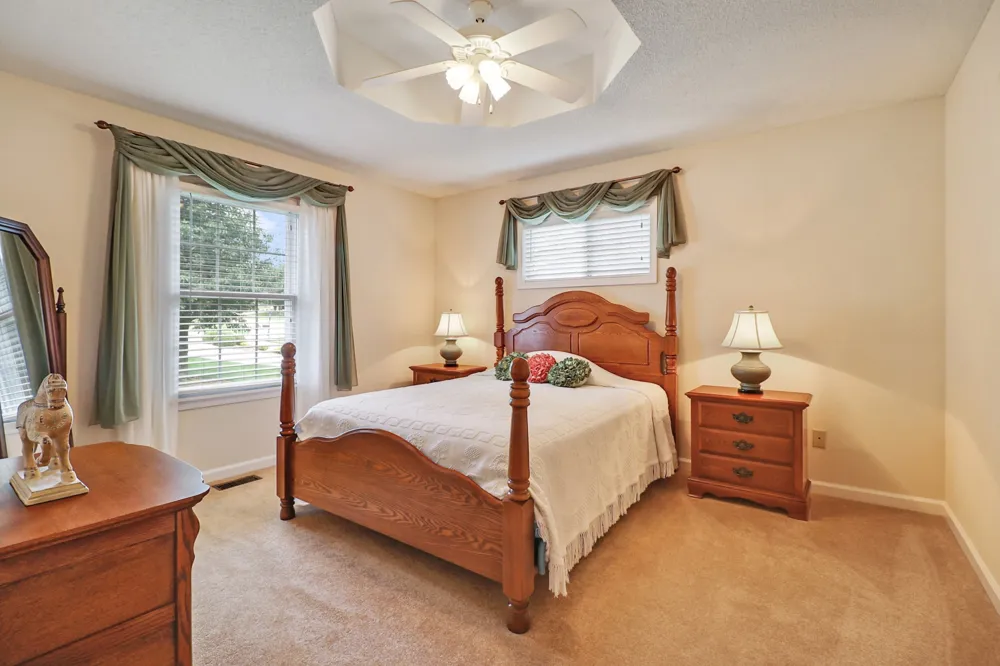 4 Augustine Ln Crossville, TN 38558