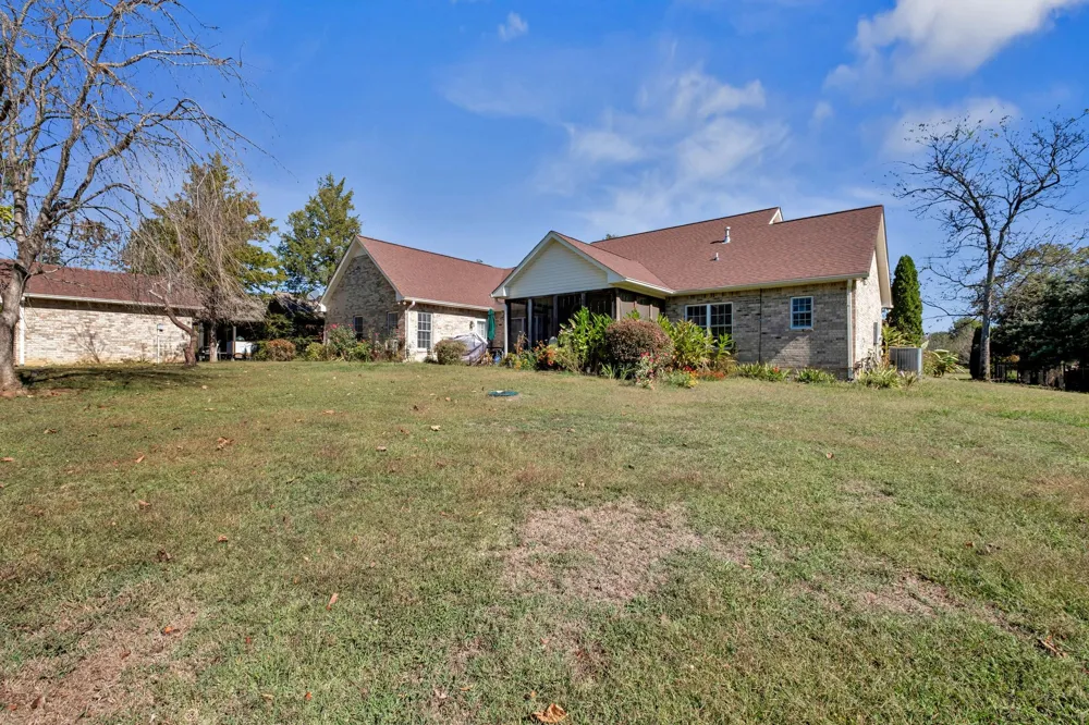614 Greene Dr Lebanon, TN 37087