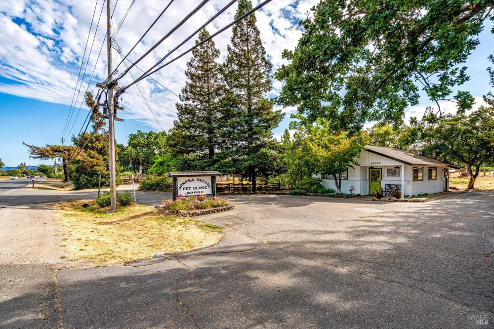 20080 Arnold Drive Sonoma, CA 95476