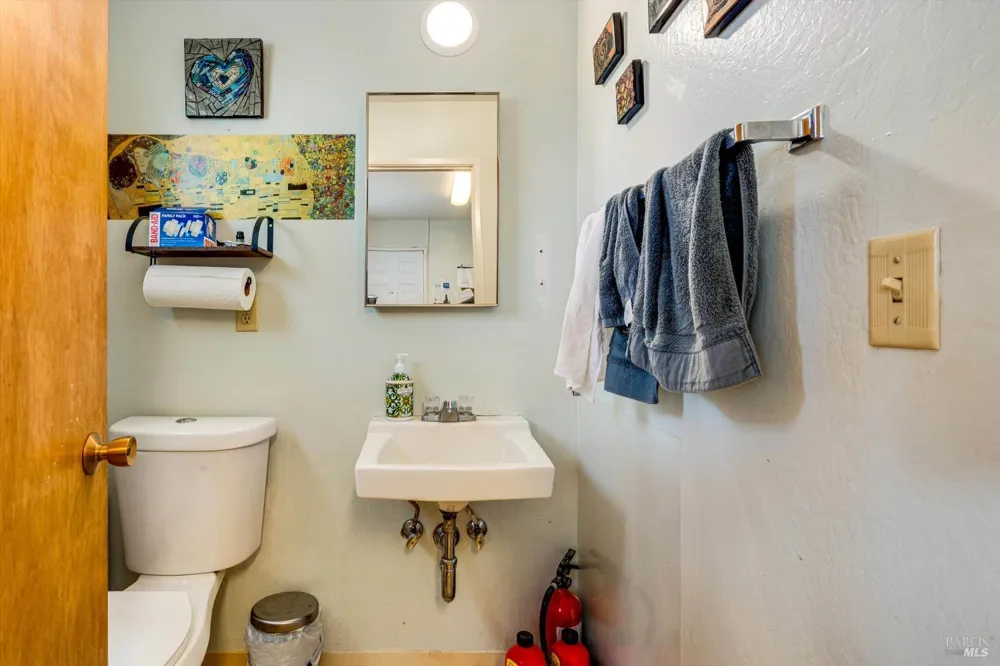 20080 Arnold Drive Sonoma, CA 95476