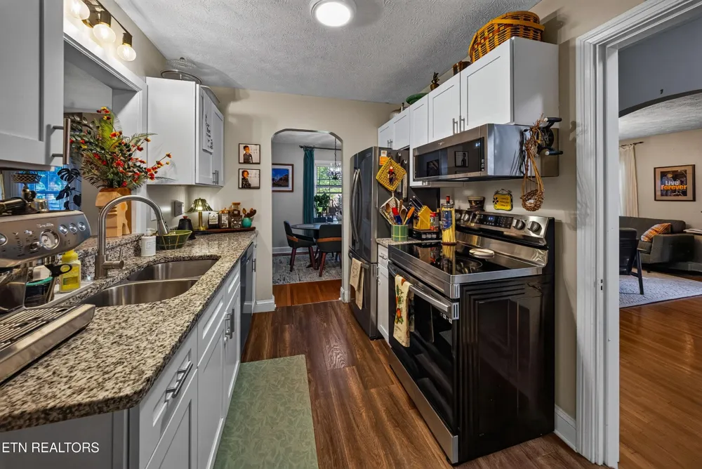 132 Lonas Drive Maryville, TN 37803