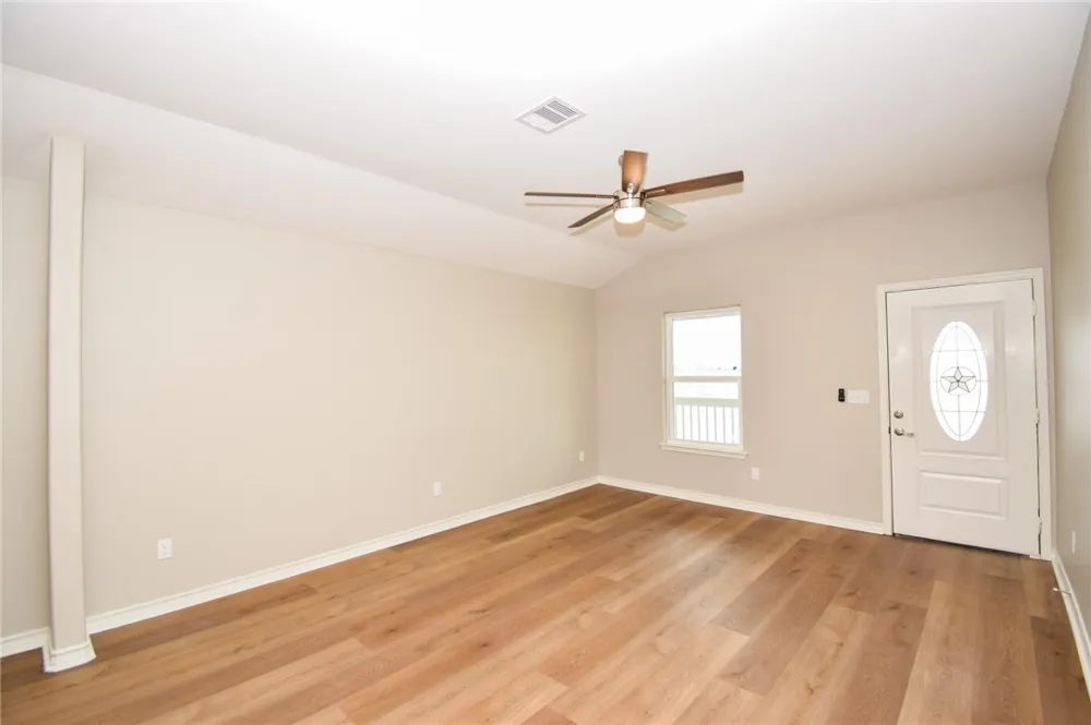 7701 Boswell Road Bishop, TX 78343