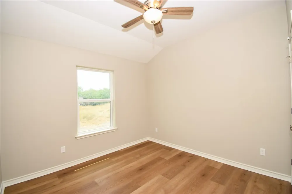 7701 Boswell Road Bishop, TX 78343