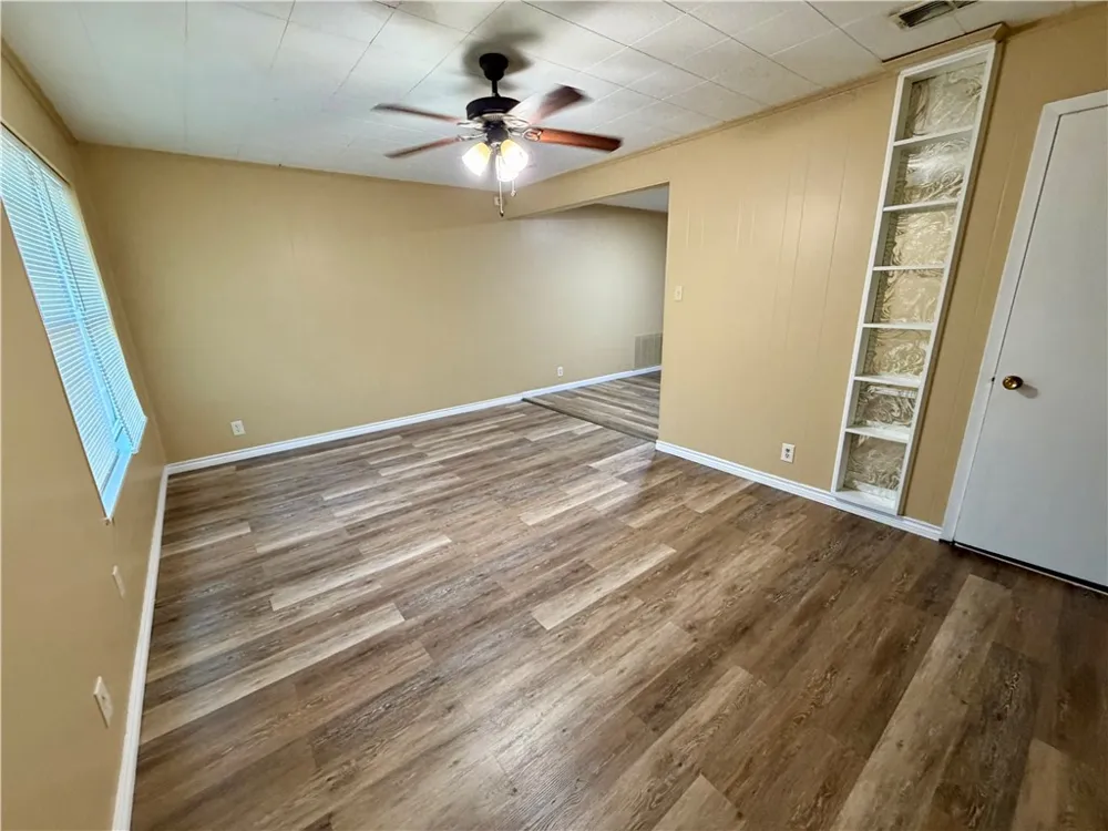 1222 Stratton Drive Corpus Christi, TX 78412