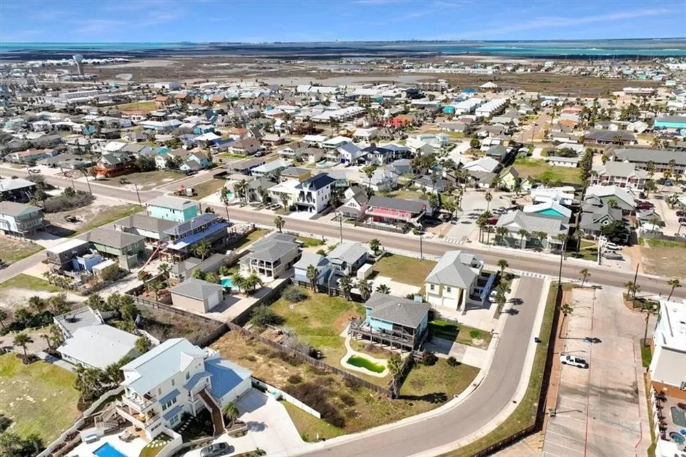 626 Light Lane Port Aransas, TX 78373