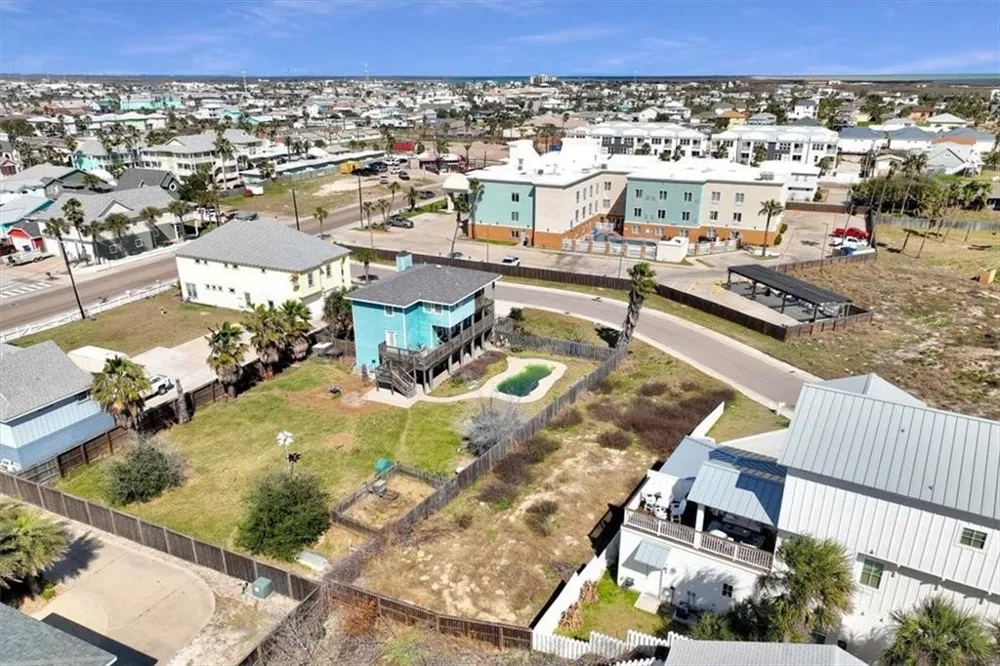 626 Light Lane Port Aransas, TX 78373