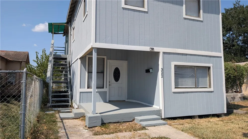 322 E Henrietta Avenue Kingsville, TX 78363