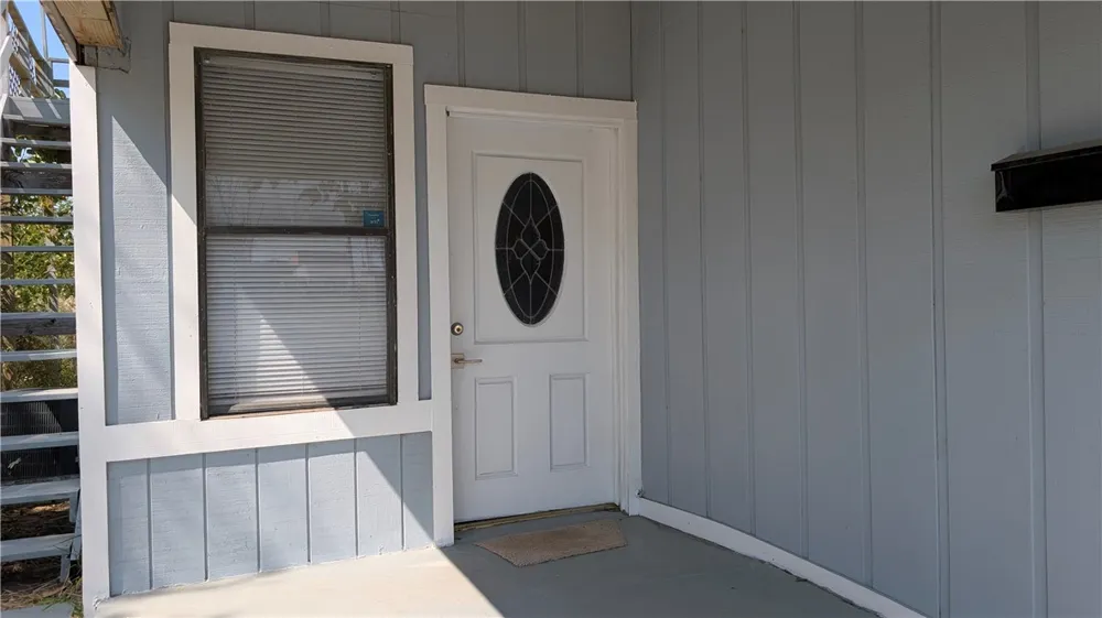 322 E Henrietta Avenue Kingsville, TX 78363