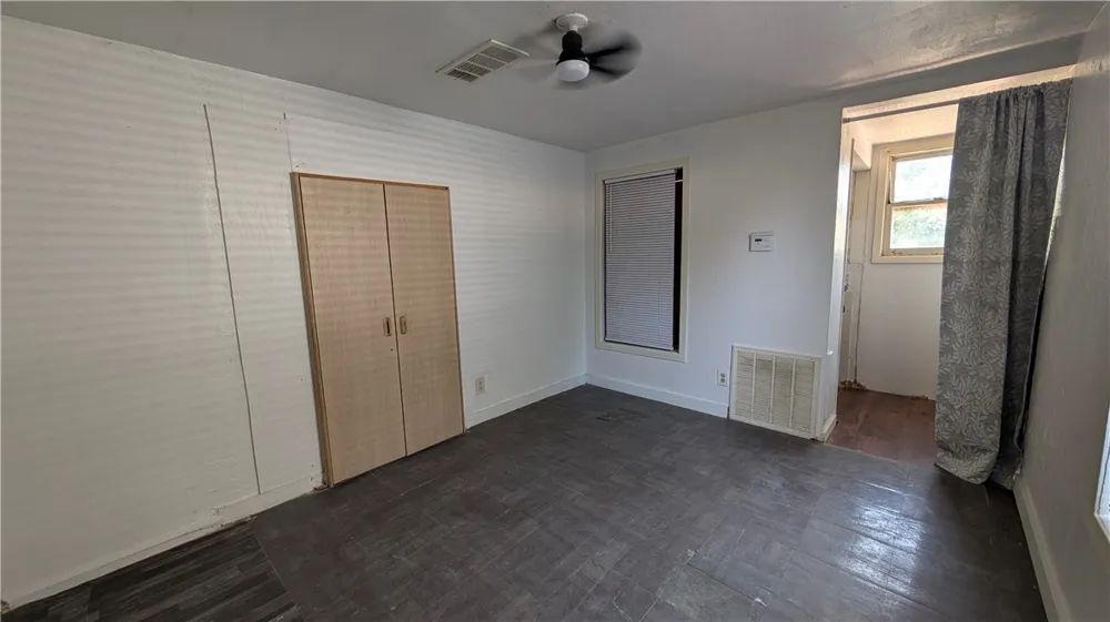 322 E Henrietta Avenue Kingsville, TX 78363