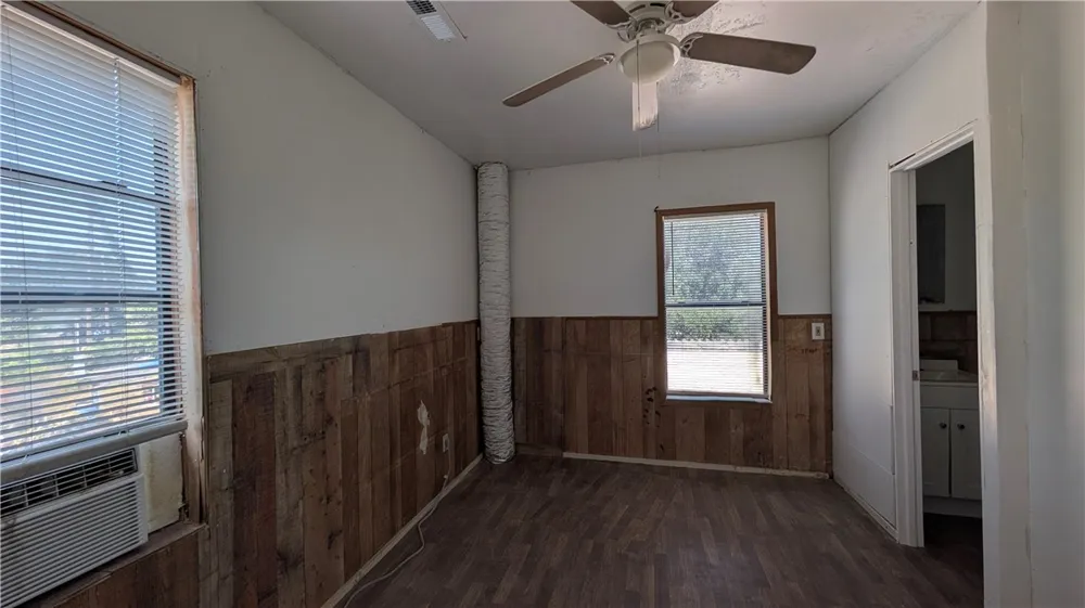 322 E Henrietta Avenue Kingsville, TX 78363