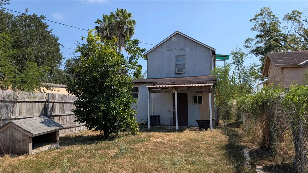 322 E Henrietta Avenue Kingsville, TX 78363