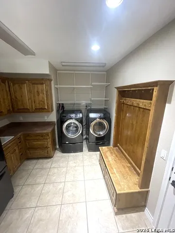 704 Jack Nicklaus Devine, TX 78016