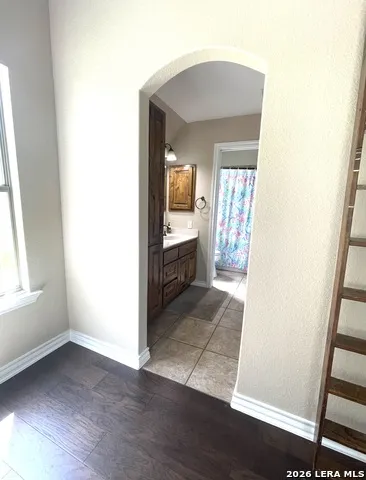704 Jack Nicklaus Devine, TX 78016