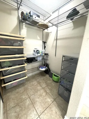 704 Jack Nicklaus Devine, TX 78016