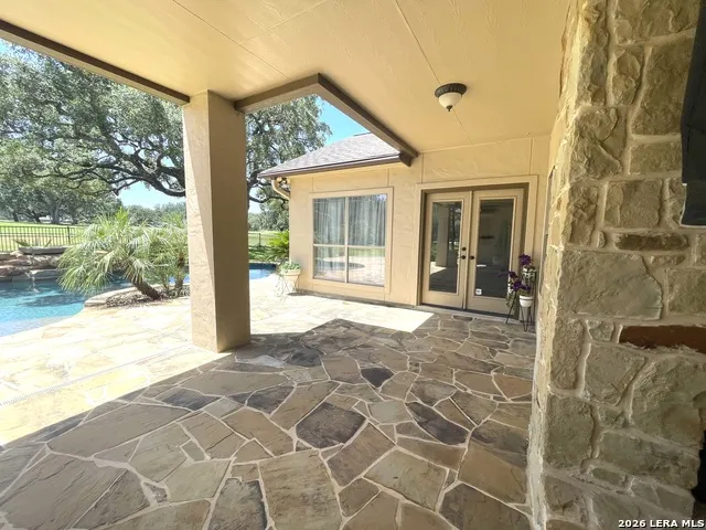 704 Jack Nicklaus Devine, TX 78016