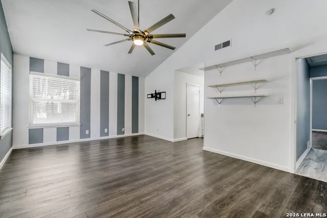 120 S Winston Ln San Antonio, TX 78213