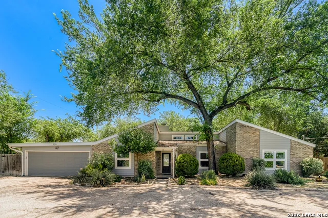 120 S Winston Ln San Antonio, TX 78213