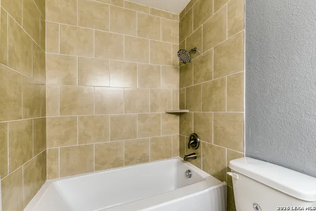 120 S Winston Ln San Antonio, TX 78213