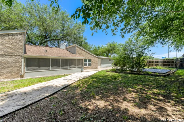 120 S Winston Ln San Antonio, TX 78213