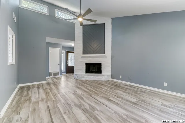 120 S Winston Ln San Antonio, TX 78213