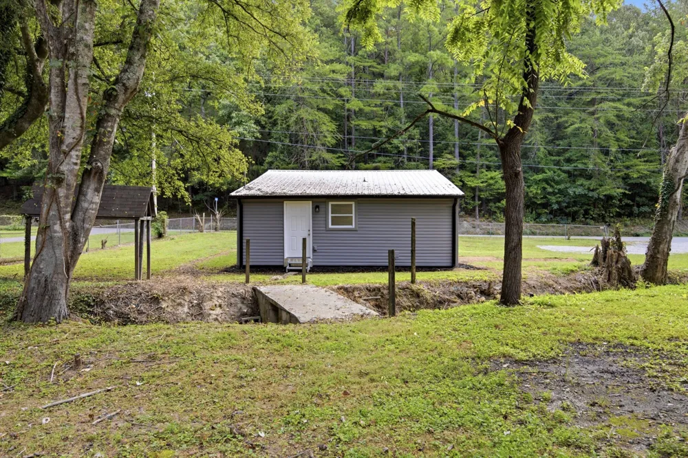 928 Childress Hollow Road Chickamauga, GA 30707