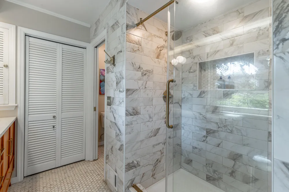 112 Asbury Drive Chattanooga, TN 37411