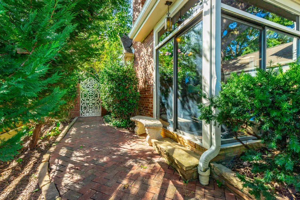 112 Asbury Drive Chattanooga, TN 37411
