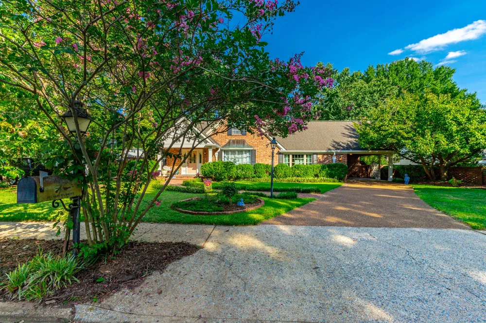 112 Asbury Drive Chattanooga, TN 37411