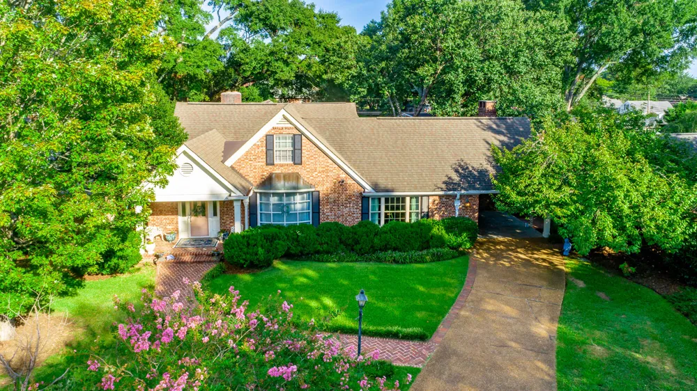 112 Asbury Drive Chattanooga, TN 37411