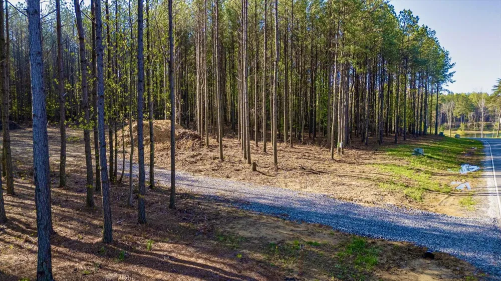 4670 Raulston Falls Road Jasper, TN 37347