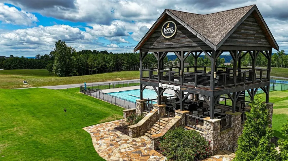 4670 Raulston Falls Road Jasper, TN 37347