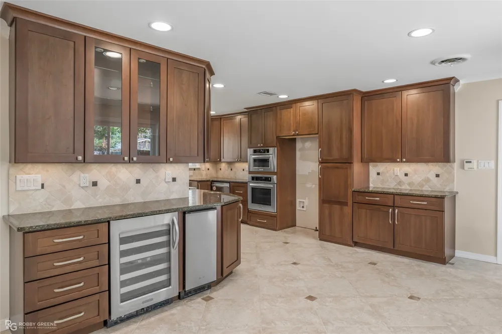 6114 Burgundy Drive Shreveport, LA 71105