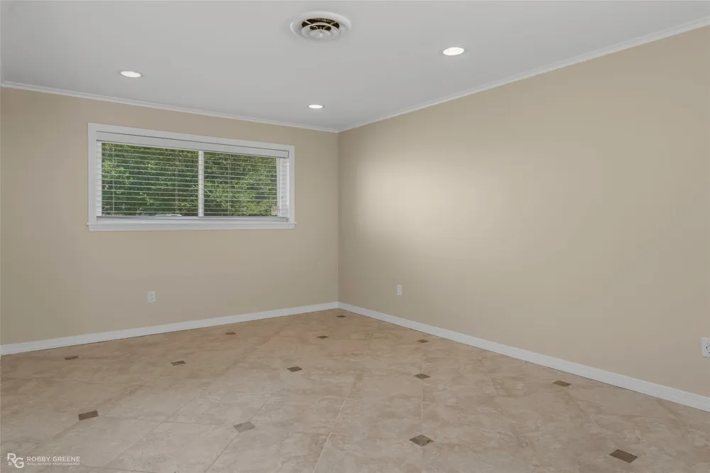 6114 Burgundy Drive Shreveport, LA 71105