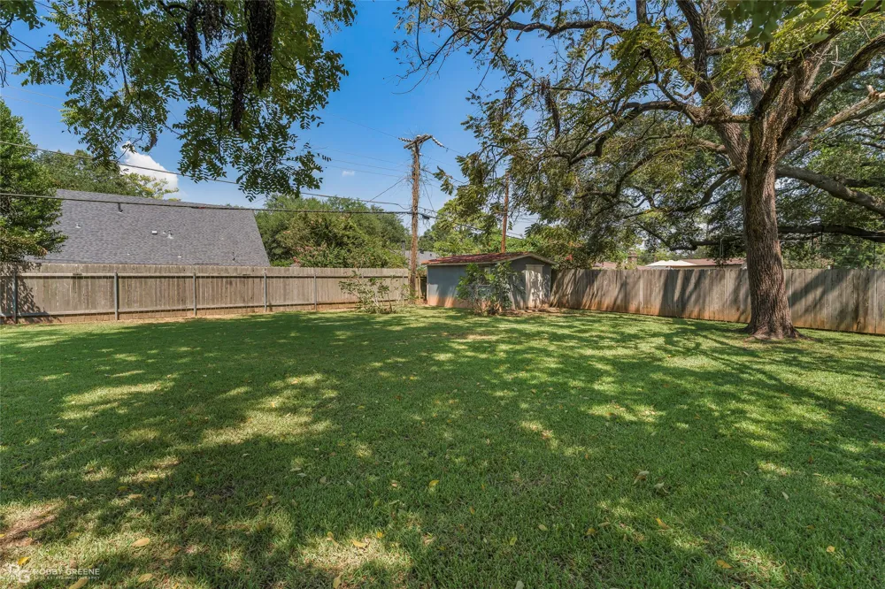 6114 Burgundy Drive Shreveport, LA 71105