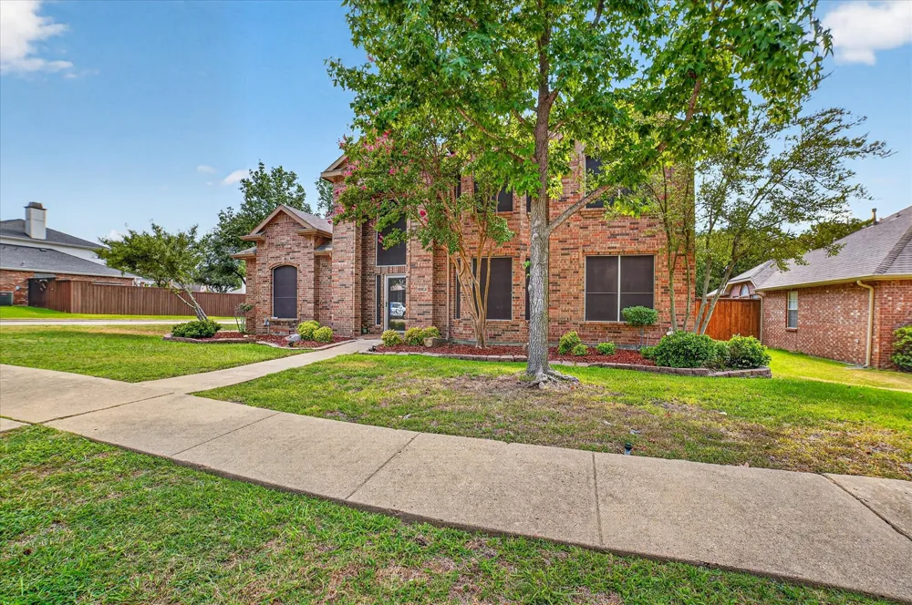 5002 Petersburg Drive Rowlett, TX 75088