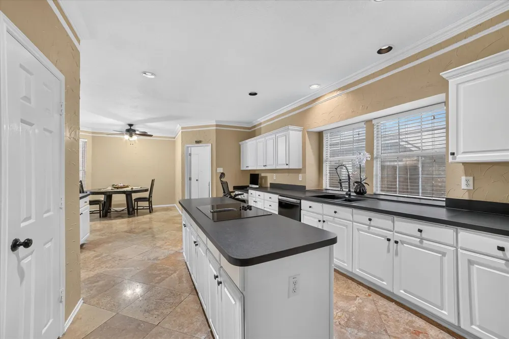 5002 Petersburg Drive Rowlett, TX 75088