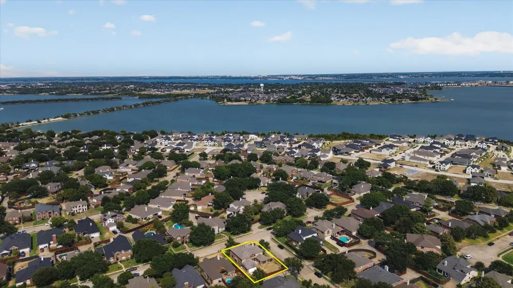 5002 Petersburg Drive Rowlett, TX 75088