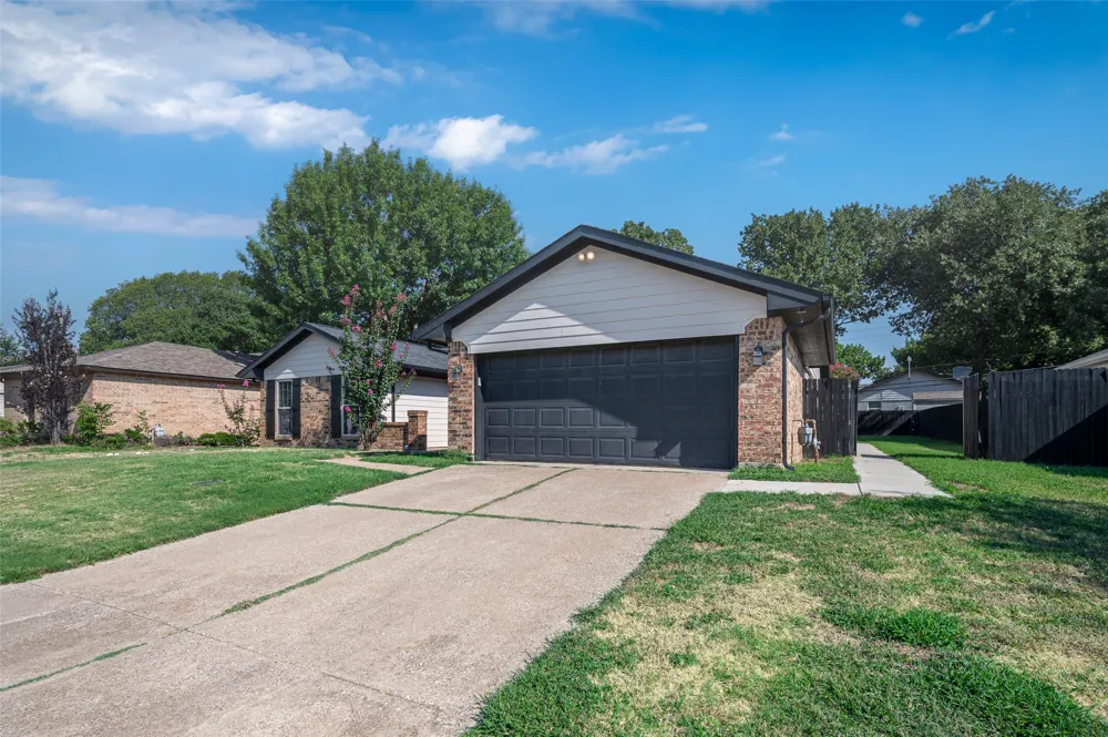 4025 Pepperwood Drive Flower Mound, TX 75028