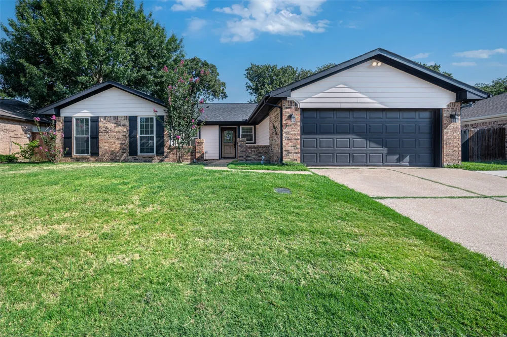 4025 Pepperwood Drive Flower Mound, TX 75028