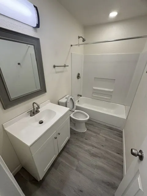 2637 W Randol Mill Road #2639-B Arlington, TX 76012
