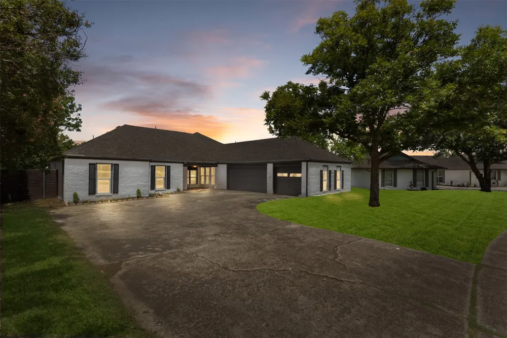 5000 Edgewater Drive Rowlett, TX 75088