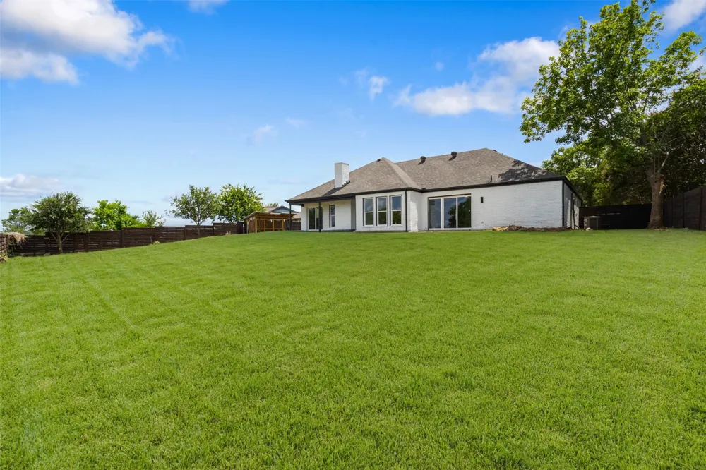 5000 Edgewater Drive Rowlett, TX 75088