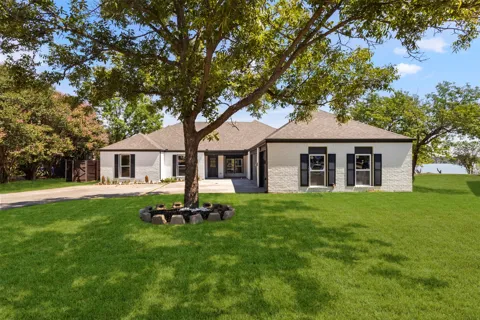 5000 Edgewater Drive
