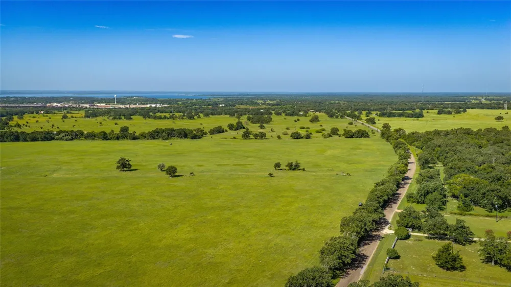 1777 Fm-1361 Somerville, TX 77879
