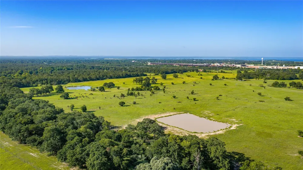 1777 Fm-1361 Somerville, TX 77879